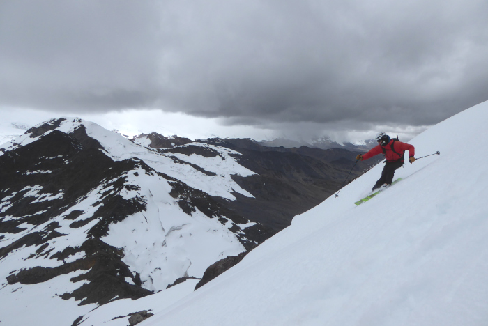 Louis Blyth skiing the headwall at 5400m on Comercocha Norte. 
